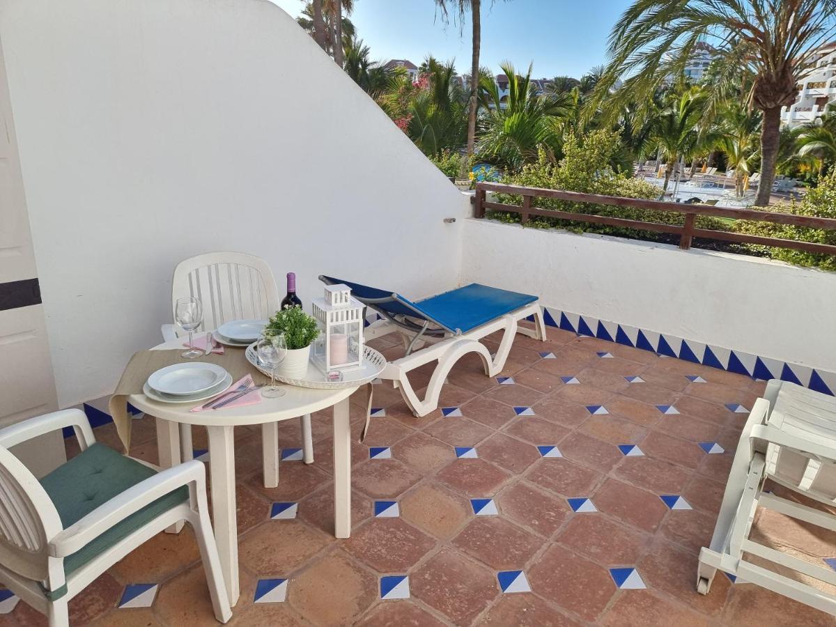 Studio Apartment No 1 Directly On The Beach And Sea, Terrace, Heated Pool, Wifi Playa de las Americas  Exterior photo